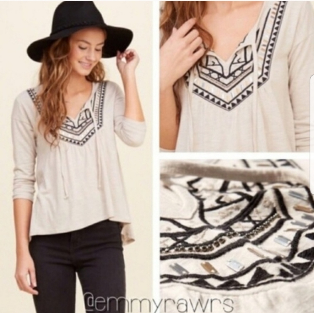 NWT - The HANNAH Jewelry Top